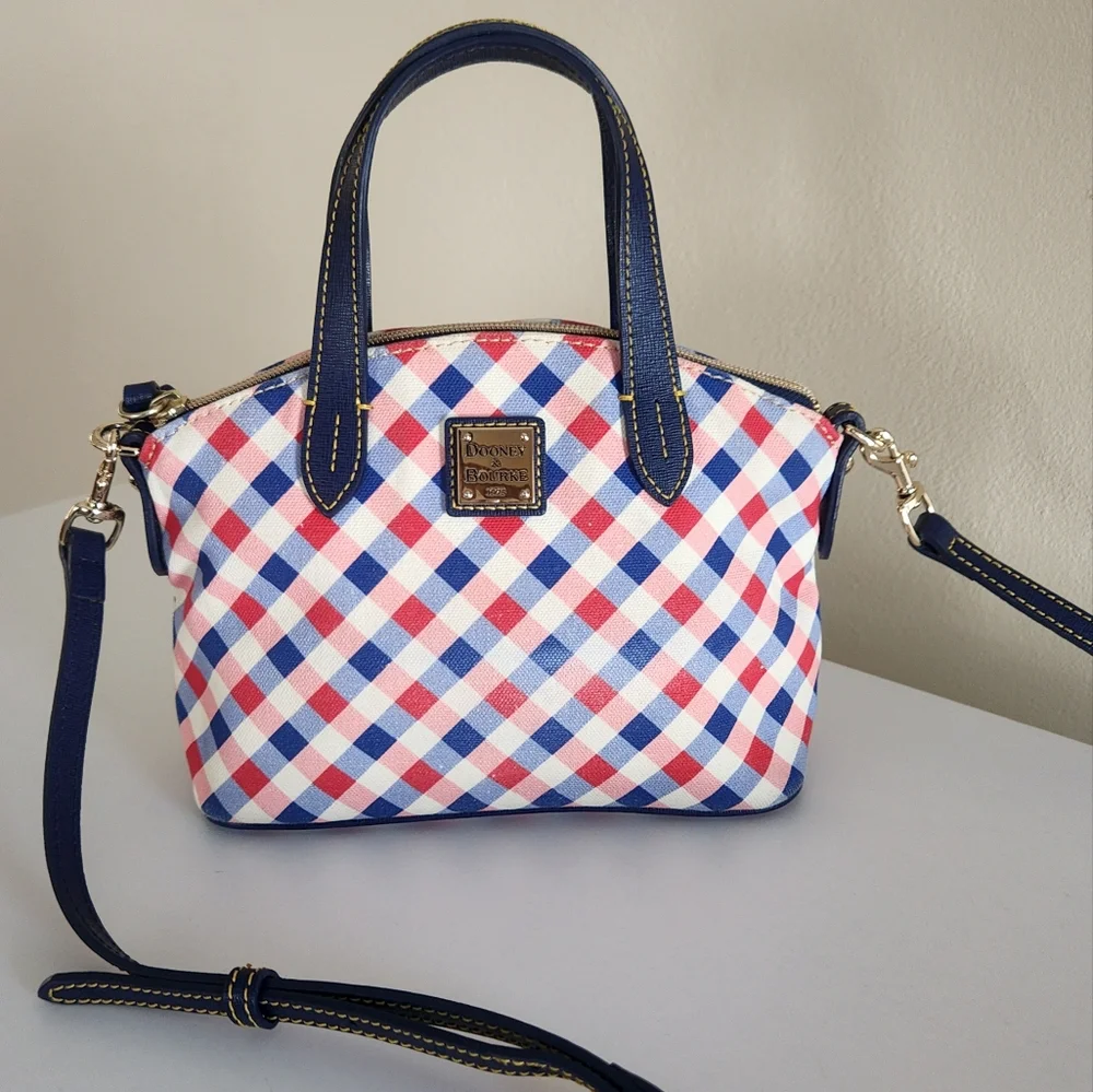Cute Dooney & Bourke Plaid Small Bag. - Picture 7 of 10